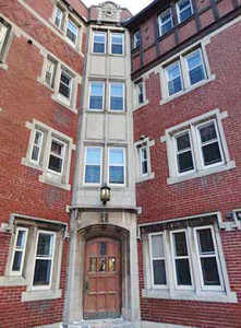 photo: Chequers Court, 3055 Sherbrooke Street W, Westmount