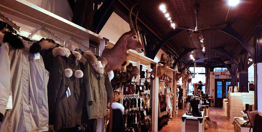 photo intérieur du magasin Bilodeau de Montréal / inside Bilodeau store in Montreal - WestmountMag.ca