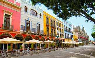 Mexico - Plaza - WestmountMag.ca