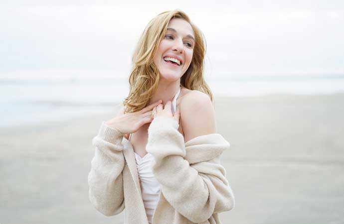 Nelly - photo : Anne Émond, Les Films Séville - WestmountMag.ca