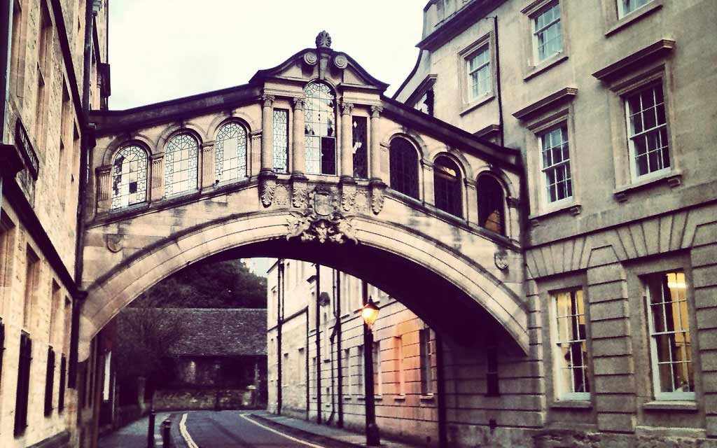 Hertford Bridge Oxford WestmountMag.ca