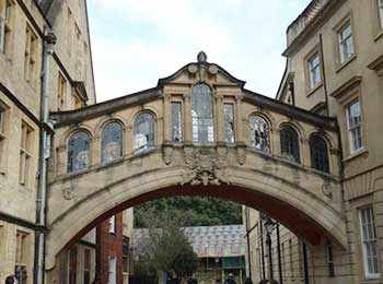Hertford Bridge Oxford WestmountMag.ca
