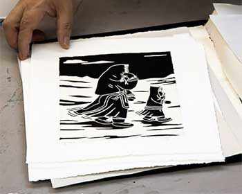 Qumaq Mangiuk Iyaituk et Mattiusi Iyaituk - WestmountMag.ca