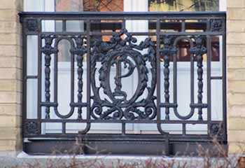 Iron wrought detail 332 Metcalfe WestmountMag.ca