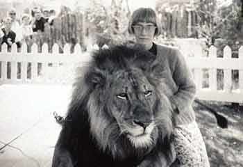 Expo 67 Linda and lion WestmountMag.ca
