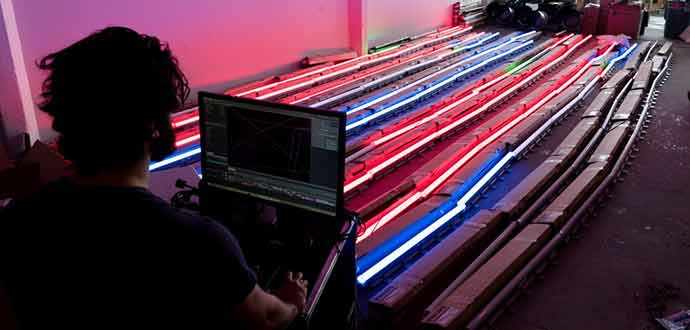 Illumination interactive du pont Jacques-Cartier – Connexions vivantes – photo : Moment Factory – WestmountMag.ca