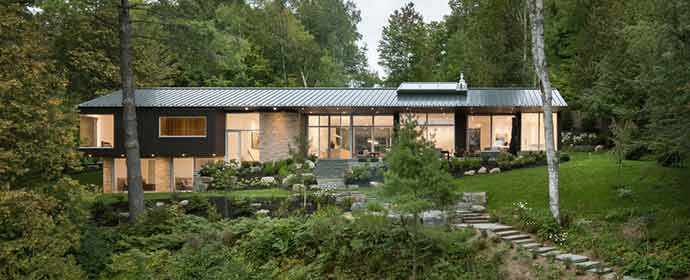 The Slender House - WestmountMag.ca