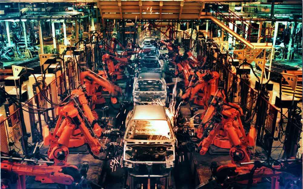 robotic car assembly line - WestmountMag.ca