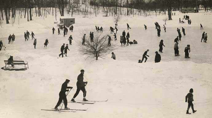 Skating on Beaver Lake - WestmountMag.ca