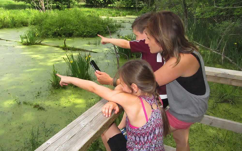 mom and kids Ile St-Bernard - WestmountMag.ca