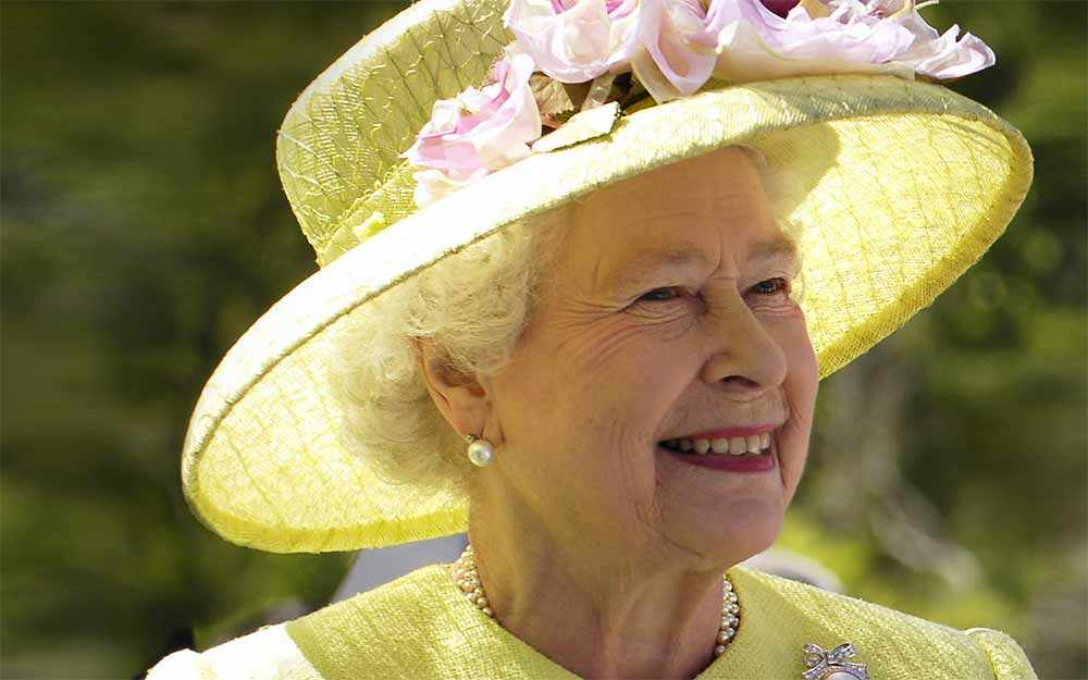 Queen Elizabeth 2 - WestmountMag.ca