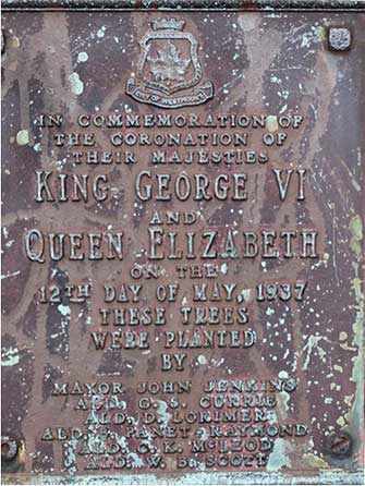 Plaque King-George Park - WestmountMag.ca