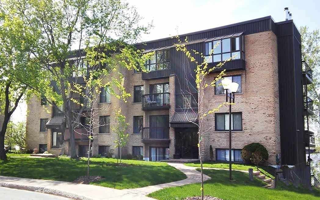 immeuble multirésidentiel / multi-residential income property – WestmountMag.ca