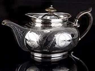 Argyle gravy server - WestmountMag.ca