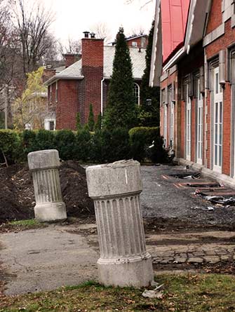 Artifact, former Quinlan Apartments