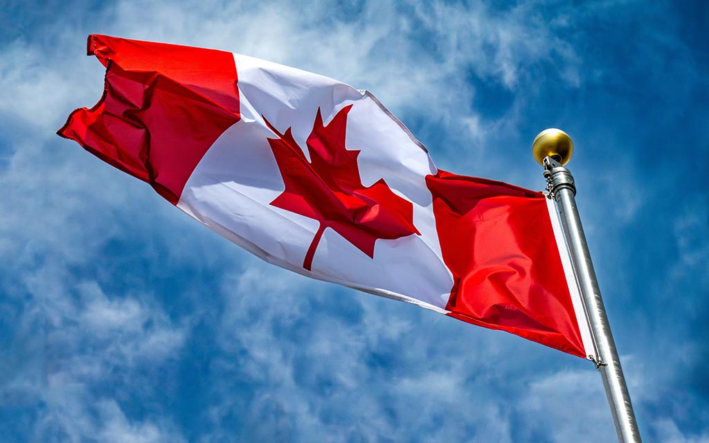 Canadian flag - photo: Chris Robert