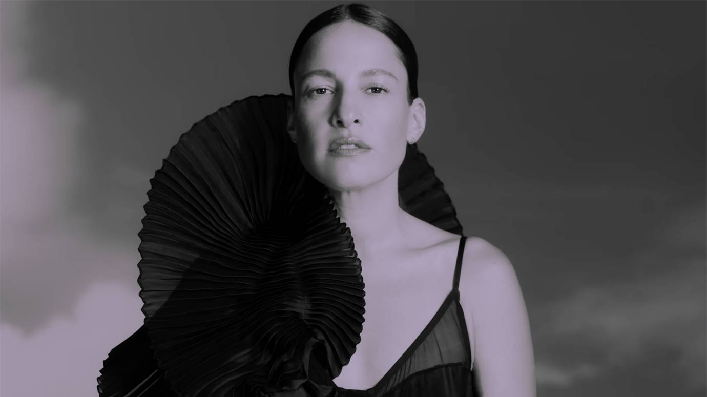 Traquen'Art et le Théâtre Outremont présentent Carminho, le 18 octobre, au Théâtre Outremont