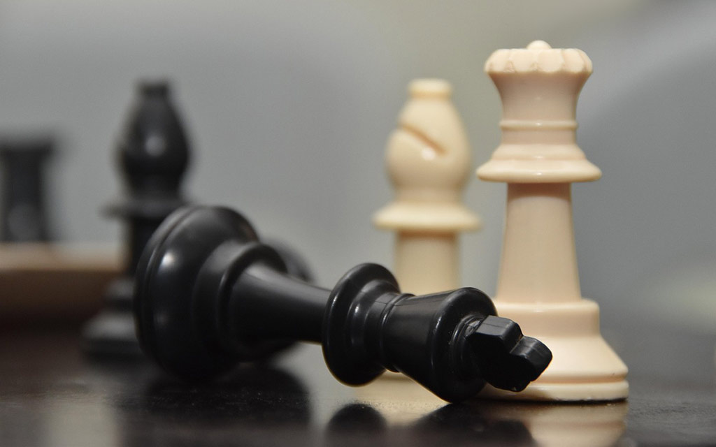 Checkmate - photo: Kusal Darshana -WestmountMag.ca