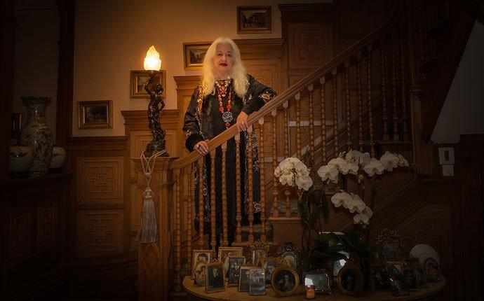 Dana Szeflan Bell - photo: James St Laurent - WestmountMag.ca - WestmountMag.ca