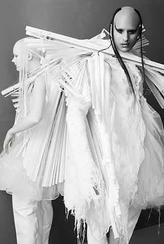 Fecal Matter - 10 créateurs de mode québécois contemporains au Musée des beaux-arts de Montréal – WestmountMag.ca