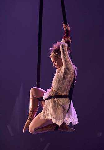 How rewarding to see this collaboration between two of our finer smaller companies, Geordie Theatre... and Imago Theatre... And of course, credit Screaming Goat Collective, which created this show.