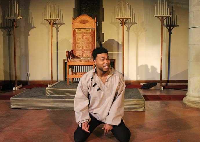 Hamlet Snowglobe Theatre - WestmountMag.ca