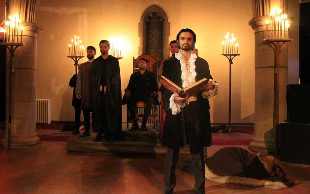 Hamlet Snowglobe Theatre - WestmountMag.ca