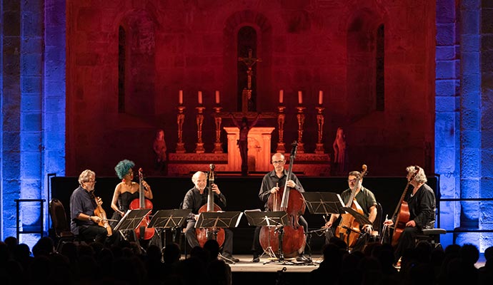 Les Larmes et le Feu des Muses se présente comme une odyssée musicale captivante au cœur de l’univers de Claudio Monteverdi et de ses illustres contemporains.