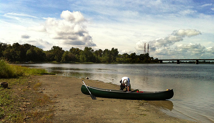 Canoe sur l'ile Bonfoin - Conservation de la nature Canada