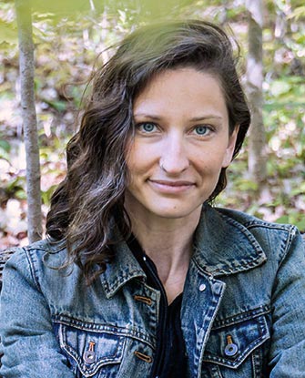 Chara LeMarquand is a Montreal-based clinical herbalist