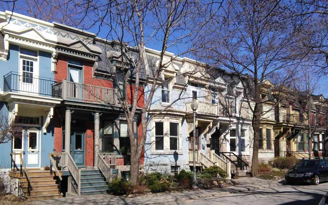 Rue Lewis Street, Westmount QC - photo: Andrew Burlone – WestmountMag.ca