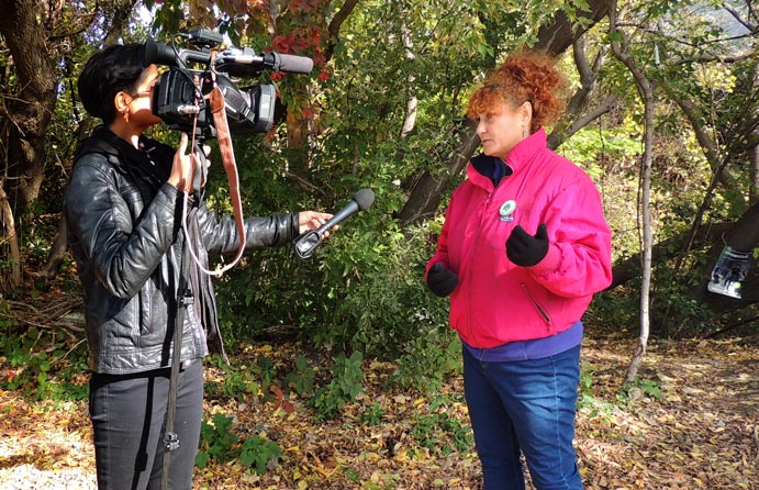 Lisa Mintz being interviewed