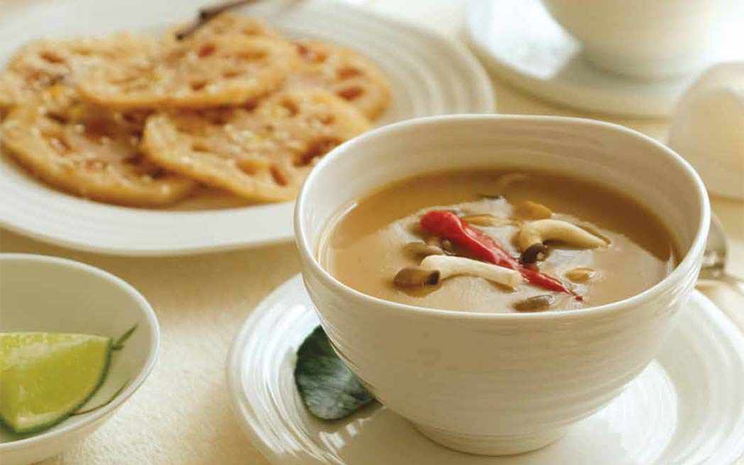 Thai Lemongrass Soup with Lotus Flower Root - WestmountMag.ca