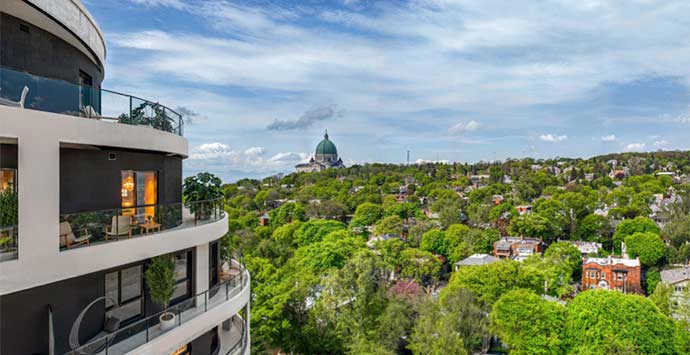En vivant dans un secteur réputé pour sa qualité de vie tout en étant à proximité d’un quartier dynamique et prospère. Le projet Loyal concrétise ce privilège en s’implantant à la frontière entre la ville de Westmount et le Village Monkland, cœur battant de Notre-Dame-de-Grâce.