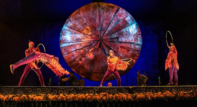 Luzia, Un voyage plein de surprises dans un Mexique imaginaire - Cirque du Soleil