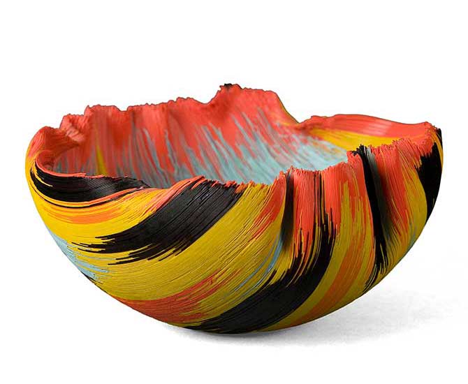 Toots Zynsky (née en 1951), récipient, de la série « Exotic Birds », 1988. MBAM, don, collection Anna et Joe Mendel. Photo MBAM, Denis Farley