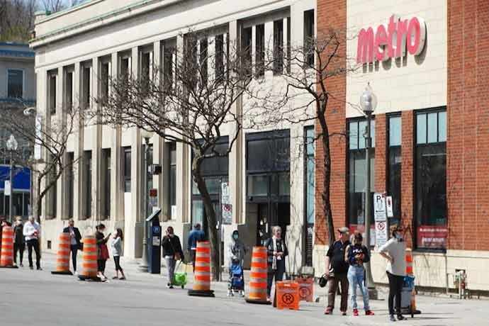 Westmount queue - WestmountMag.ca