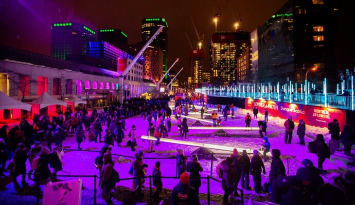 24e édition de Montréal en Lumière - Sentier de patin aérien