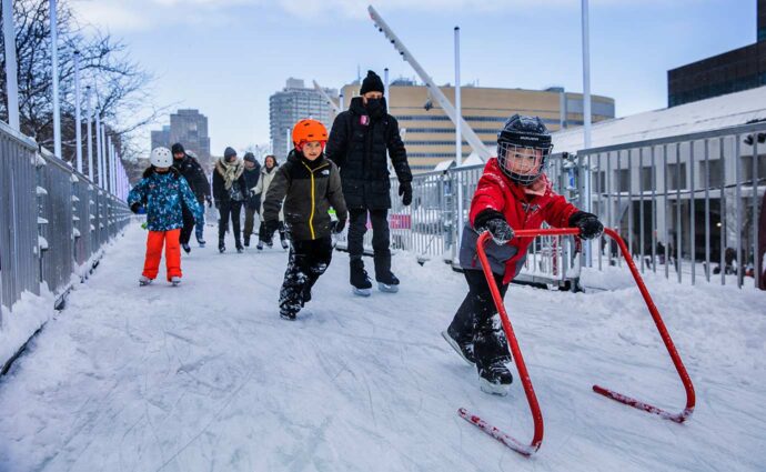 24e édition de Montréal en Lumière - Sentier de patin aérien