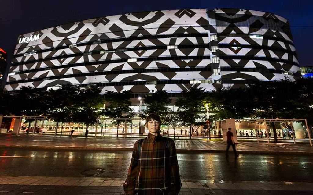 Mooniyang, projection architecturale signée Caroline Monnet - Quartier des spectacles – WestmountMag.ca