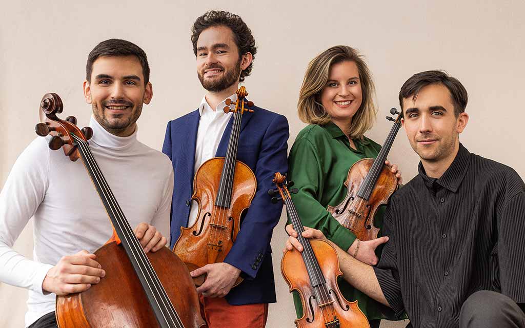 Le Quatuor Cobalt dévoile son premier album, Reflets du temps sous le label indépendant canadien GFN Classics.