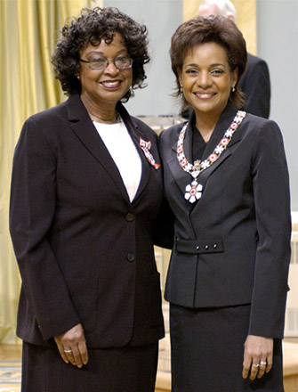 Ranee Lee receiving the Order of Canada 