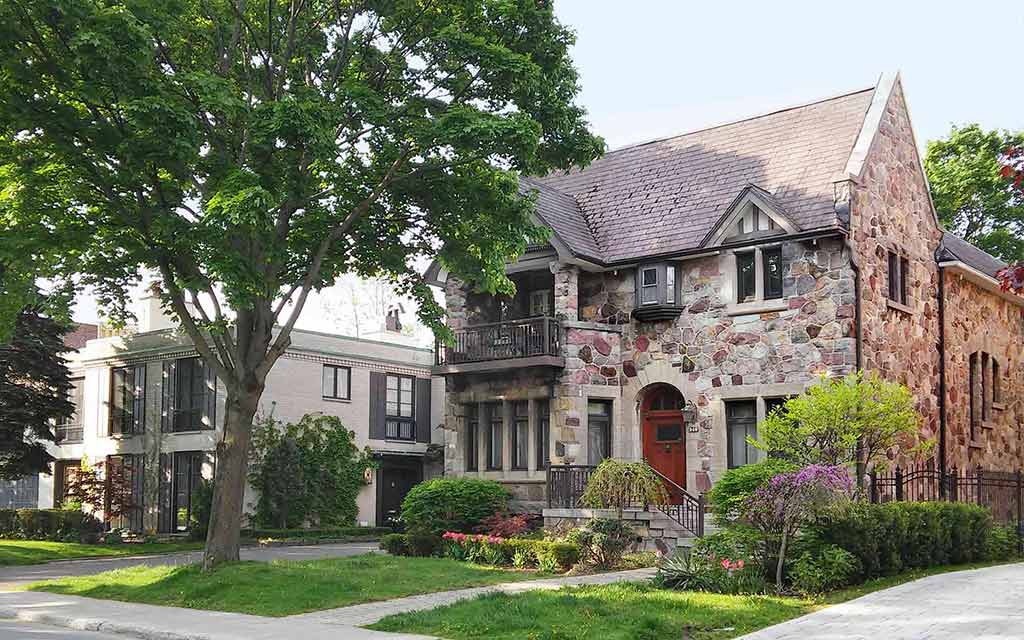 Avenue Redfern Avenue, Westmount QC - photo: Andrew Burlone - WestmountMag.ca