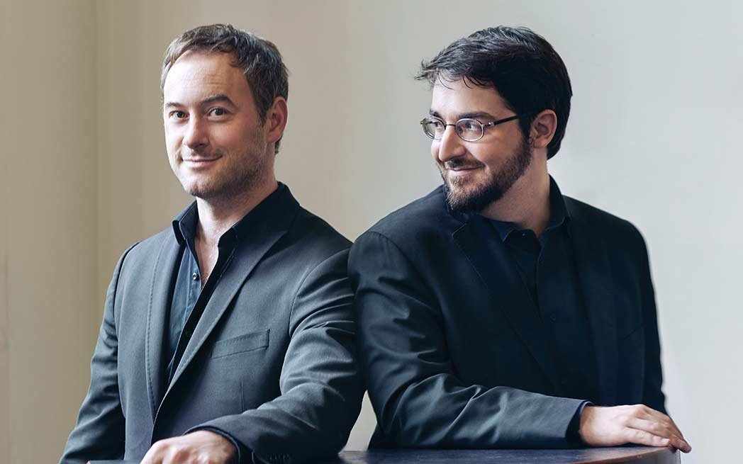 Charles Richard-Hamelin et les Violons du Roy, sous la direction de Jonathan Cohen
