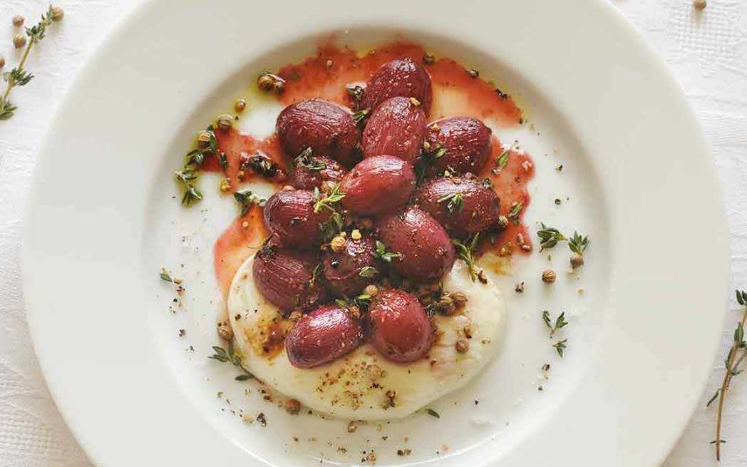 Roasted grapes with mozzarella di bufala - WestmountMag.ca