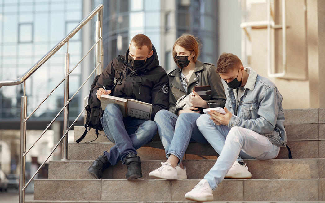 students wearing masks - WestmountMag.ca