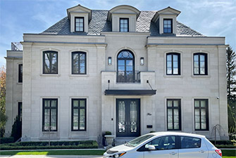 4 Surrey Gardens Westmount