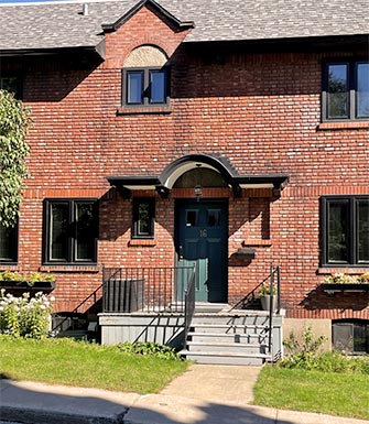 16 Thornhill Westmount