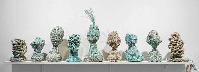 Sandra Smirle – Wrought : Une exposition sur la solidité, la structure et l’action humaine sur la transformation des Centre d'art contemporain Arts Sutton, du 29 mai au 29 juin 2025.